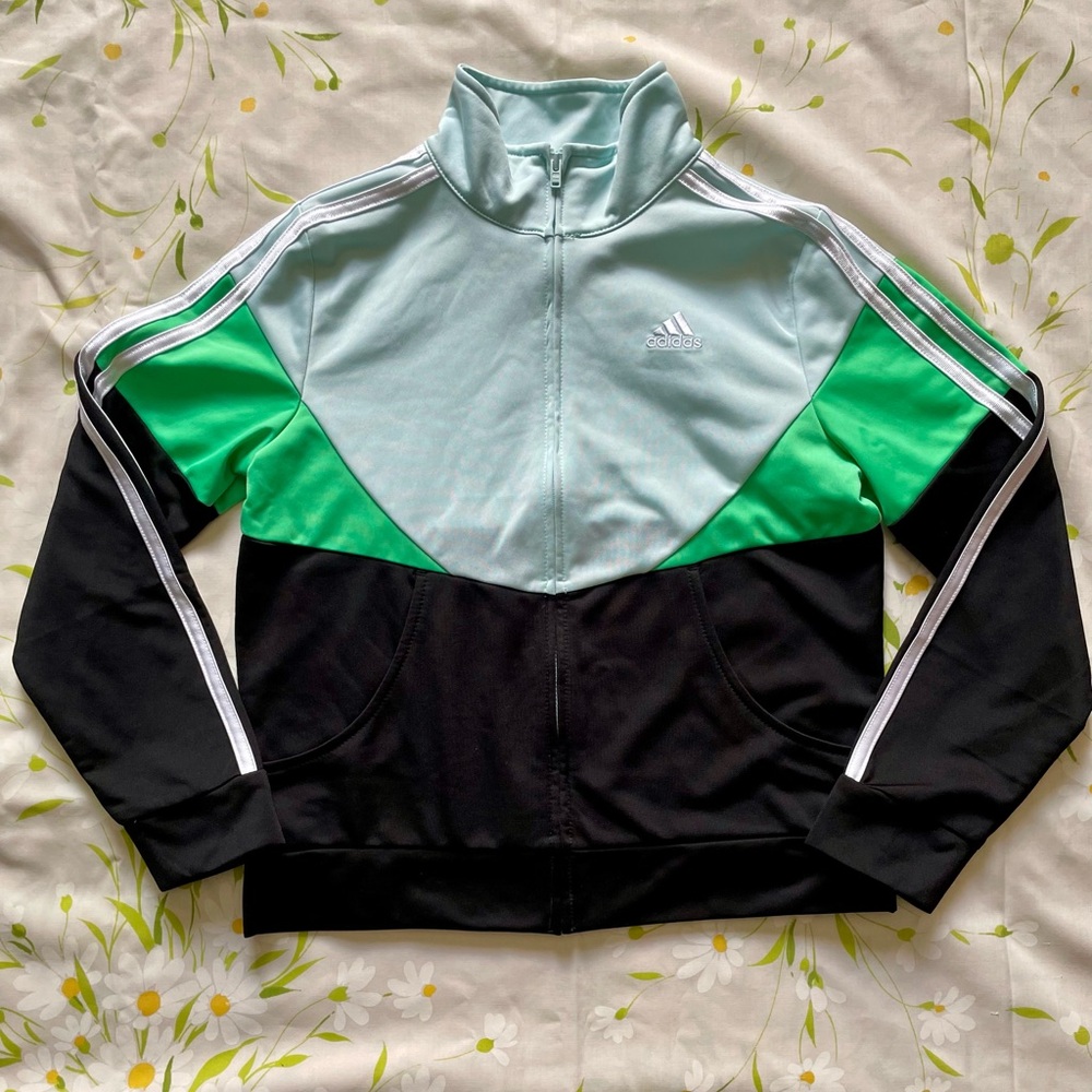 Adidas Medium color block jacket (10/12)kids